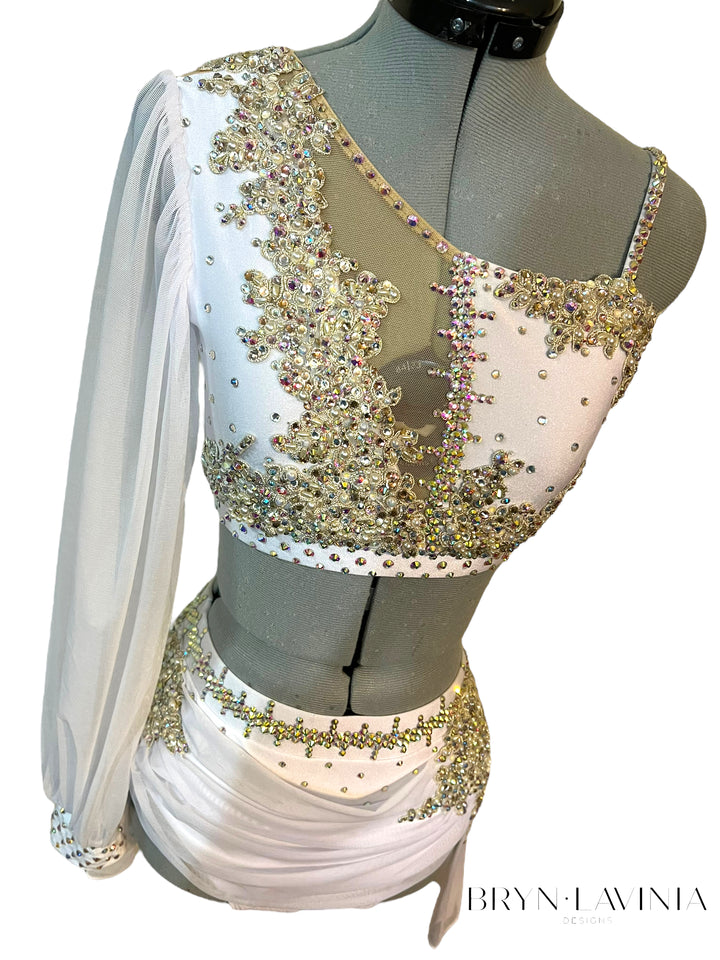 NEW AXS/S White/Champagne ready to ship costume